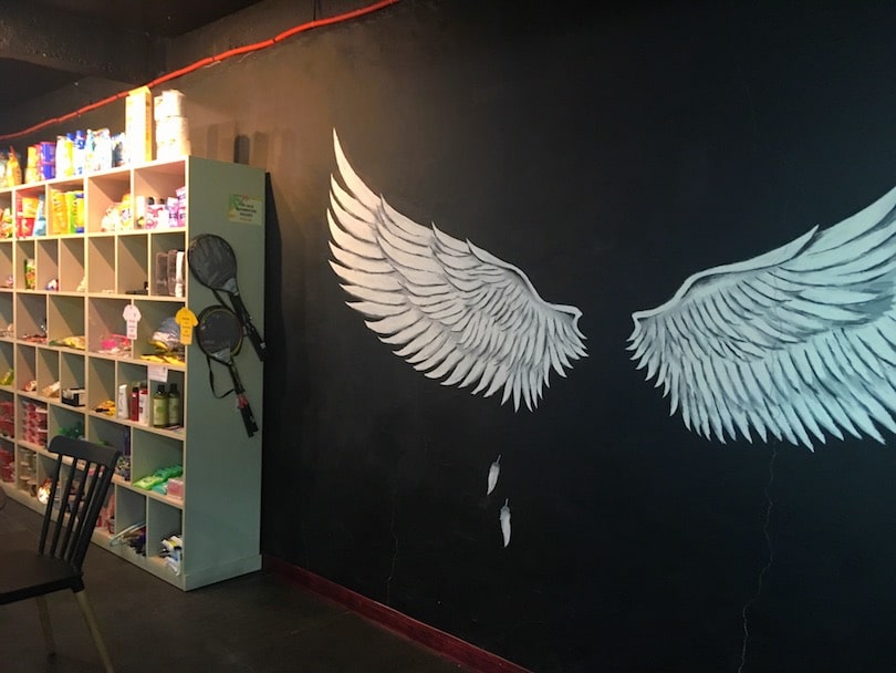 fella2カフェの内観