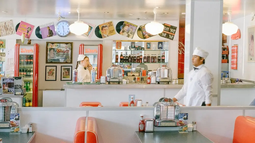 日本人海外出稼ぎが話題！知らない後悔する現状と将来