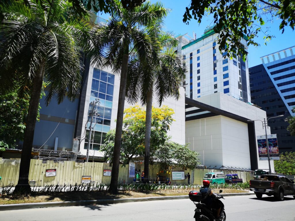 フィリピン留学は働きながらでも可能？働ける仕事の種類やインターンのメリットを紹介