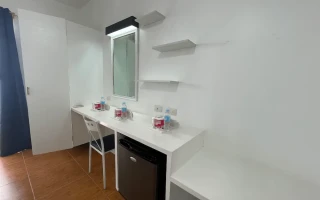 (Cebu Blue Ocean Academy/セブブルーオーシャンアカデミー) 勉強机