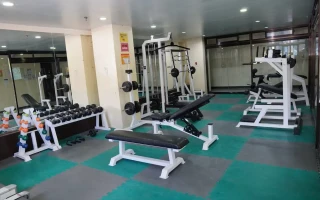 (PINES Main Campus/パインスメインキャンパス) フィットネスジム