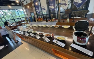 (CPI/シーピーアイ) 配膳風景