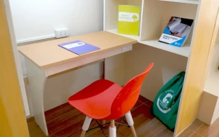 (PINES Main Campus/パインスメインキャンパス) 勉強机・棚