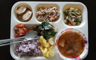 (WE ACADEMY ILOILO/ウィーアカデミー イロイロ) 食事(2)