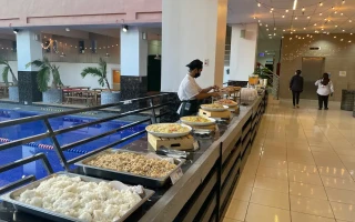 (GLOBAL LANGUAGE CEBU/グローバルランゲージセブ) 配膳風景