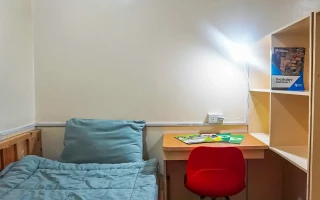 (PINES Main Campus/パインスメインキャンパス) ベッド