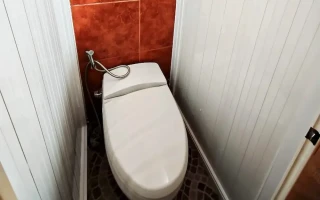 (Baguio JIC Premium/バギオジェイアイシープレミアム) 共有トイレ