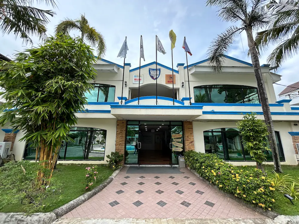 (English Fella1/イングリッシュフェラワン)学校外観