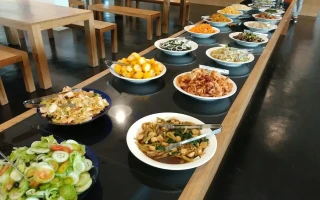 (EV Academy/イーブイアカデミー) 食事　配膳イメージ