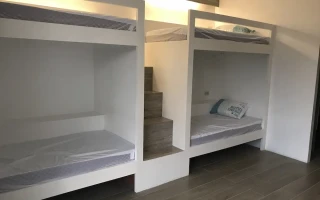 (EV Academy/イーブイアカデミー) 4人部屋⑶