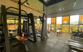 (EV Academy/イーブイアカデミー) ジム