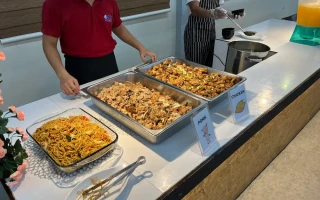 (CG Banilad/シージーバニラッド) 昼食