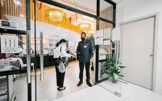 (Kredo/クレド) エントランス