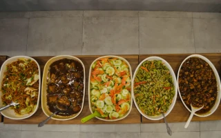 (Seed Tech School/シードテックスクール) 配膳風景(3)