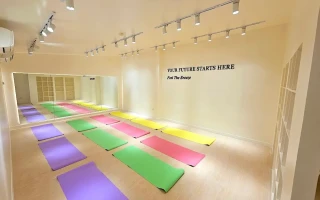 (I.BREEZE/アイブリーズ) ヨガスタジオ