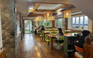 (API BECI The Cafe/アピベシザアカフェ) 食堂