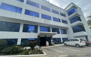 (PINES IELTS Specialized Campus/パインス アイエルツスペシャライズドキャンパス) 学校外観