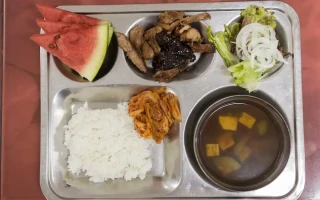 (PINES IELTS Specialized Campus/パインス アイエルツスペシャライズドキャンパス) 食事