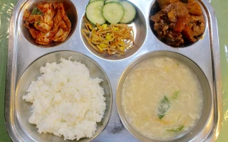 (WALES/ウェールズ) 食事(2)