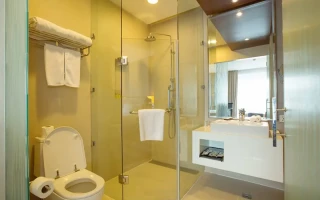 (Universe English/ユニバースイングリッシュ) Best Western LEX Cebu バス