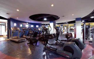 (Universe English/ユニバースイングリッシュ) Water Front Hotel ジム