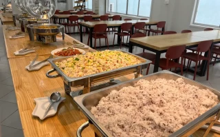 (Philinter/フィリンター) 配膳風景