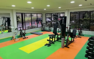 (HELP CLARK/ヘルプクラーク) ジム