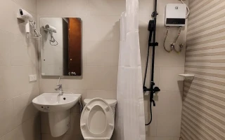 (API BECI The Cafe/アピベシザアカフェ) バス・トイレ