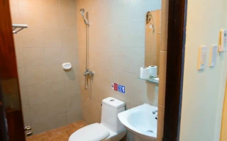 (Winning English Academy Ocean Campus/ウィニングイングリッシュアカデミーオーシャンキャンパス) バス・トイレ